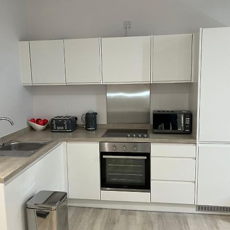 99 Guest House Истбурн Экстерьер фото